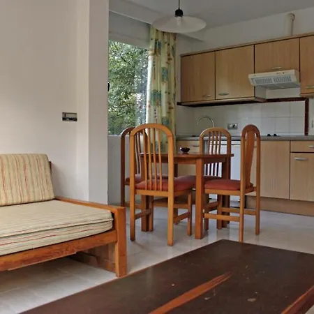 Velas Apartment *